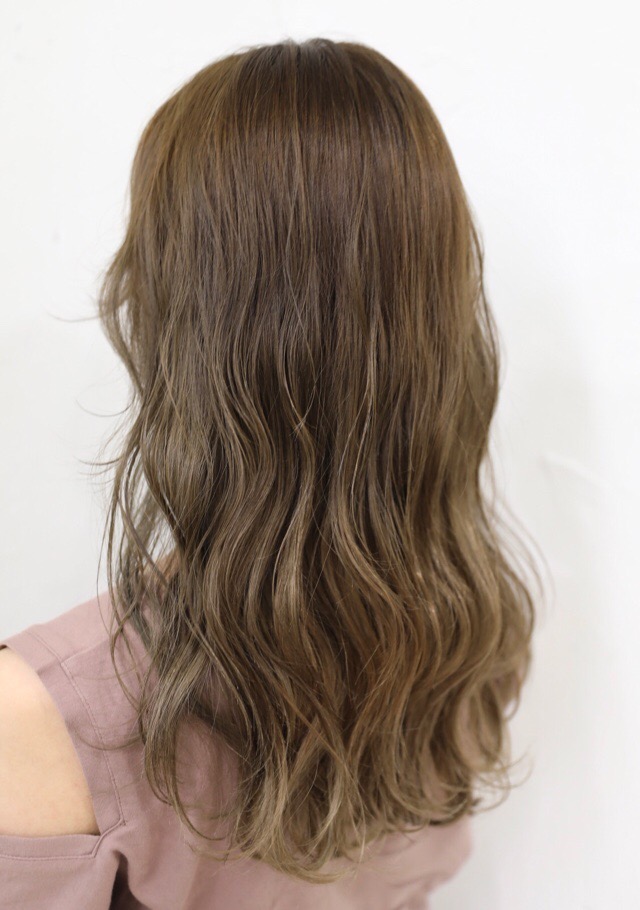 マロンブロンドヘアカラー